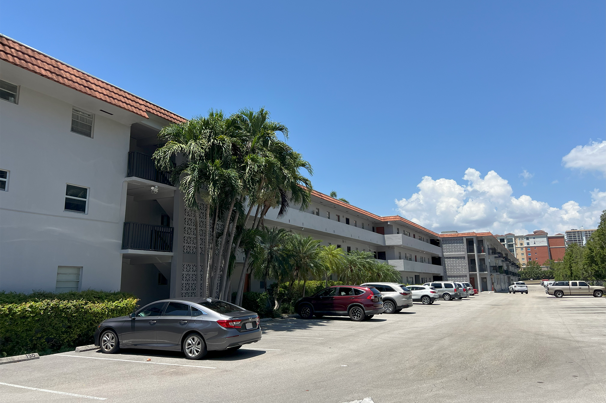 parking sunny isles 2